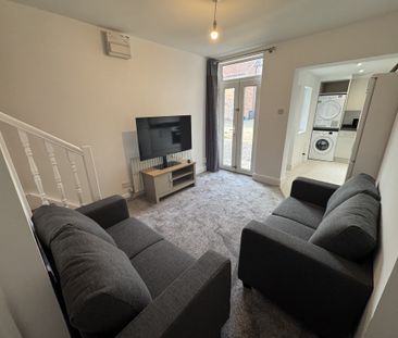 Heslington Road - P2177 - Photo 2