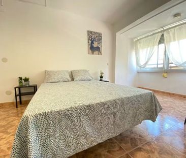 Calle de Graena, Madrid, Community of Madrid 28041 - Photo 2