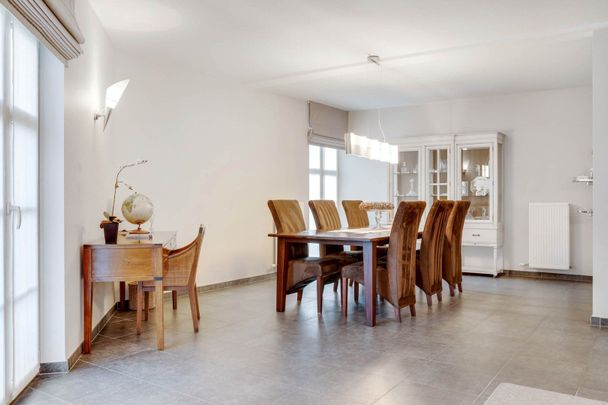 Gemeubeld gelijkvloers appartement in het centrum van Kasterlee-Lichtaart! - Foto 1