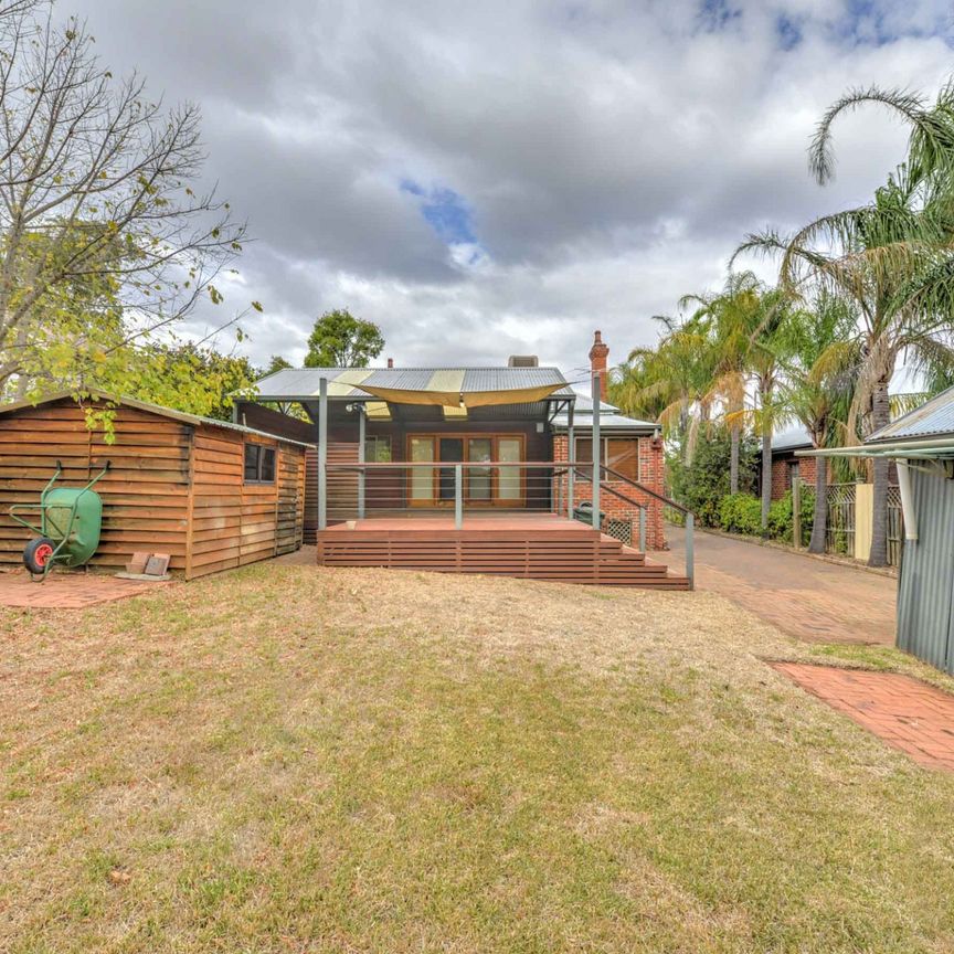 EAST TAMWORTH - Classic Three Bedroom Home for Lease - Photo 1