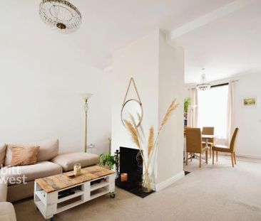 3 bedroom terraced house to rent - Photo 2