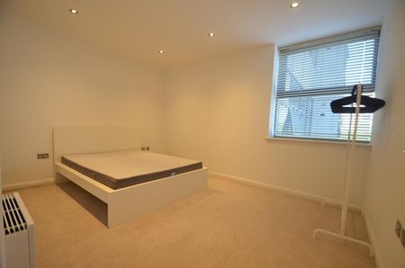 1 bedroom apartment - Photo 3