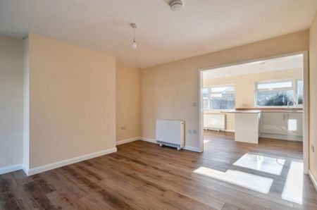 3 bedroom house to rent - Photo 3