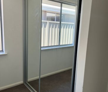 Coolbellup - Photo 2