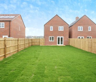 3 bedroom house to rent Marram Crescent, Harpole, Northampton, Nort... - Photo 2