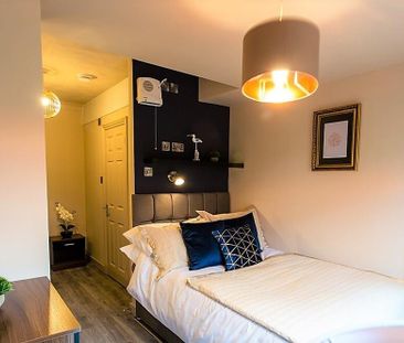 1 bedroom in a house share to rent - Photo 4