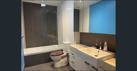 Modern apartment, Prime Location! - Photo 3