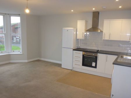 1 bed Apartment - To Let - Photo 5