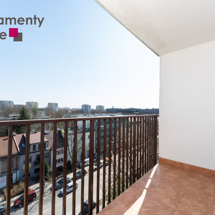 Przestronne, dwupokojowe mieszkanie 47m2 z osobną kuchnią ul. Fieldorfa-Nila 1B - Photo 1