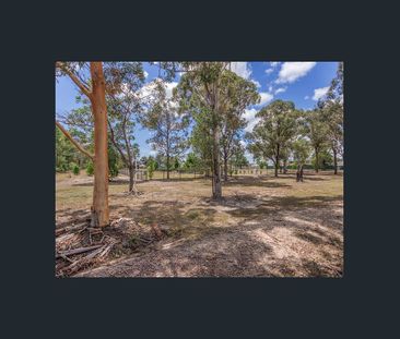 Beautiful duplex in quiet complex. - Photo 4