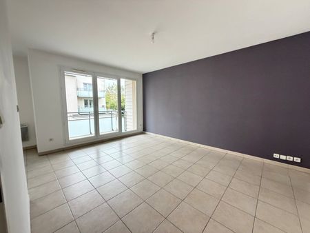 Location Appartement 2 pièces 41m² LA BASSEE 59480 - Photo 2