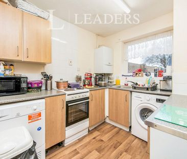 3 bedroom house to rent Avon Way, Colchester, CO4 - Photo 6