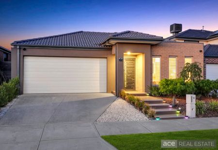 12 Tramway Street, Point Cook VIC 3030 - Photo 5