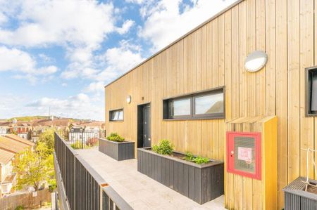 2 bedroom flat to rent - Photo 3