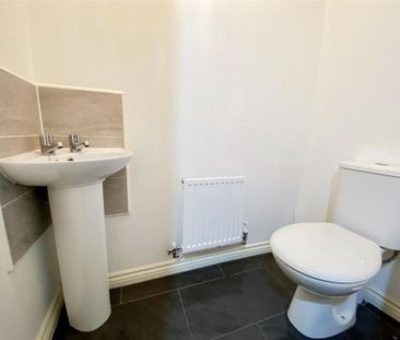 2 bedroom terraced house to rent - Photo 6