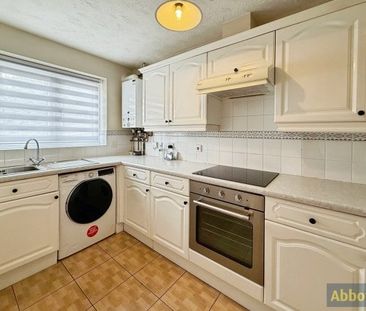 Pollards Close, Rochford - Photo 4