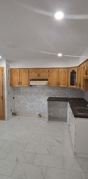 Grand 5½ à louer – Emplacement idéal près des autoroutes 25/40 et du métro Honoré-Beaugrand - Photo 1