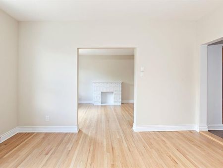3025 Rue Sherbrooke O. - Photo 2