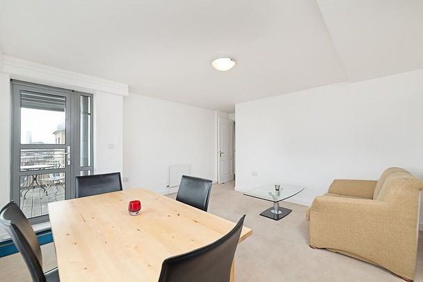A well presented one bedroom apartment to rent in Pimlico, SW1. - Photo 1
