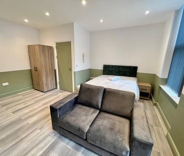 Studio to rent - Photo 3