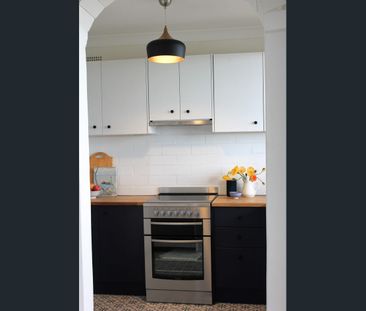 Ocean Views, Village Life - Photo 3