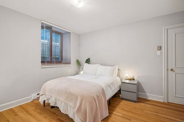 3489 Rue Durocher, H2X 2C6, H2X 2C6, Montréal - Photo 1