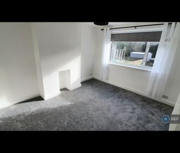 2 bedroom maisonette to rent - Photo 2