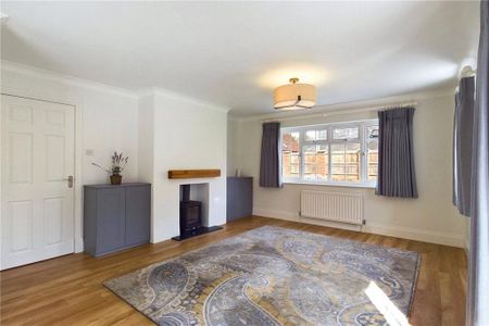 4 bedroom detached house to rent - Photo 5