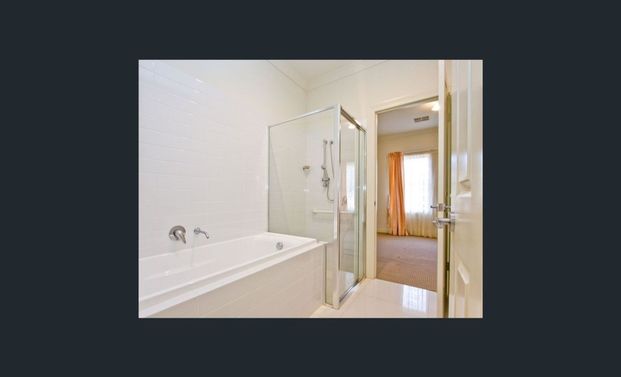 Beautiful Two Bedroom in Great Location - Photo 1