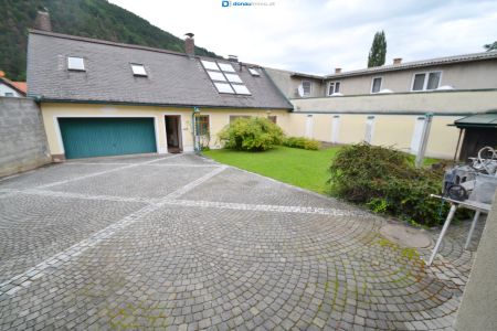 Provisionsfrei! Moderne Dreizimmer-Mietwohnung im Zentrum von Gloggnitz - Photo 3