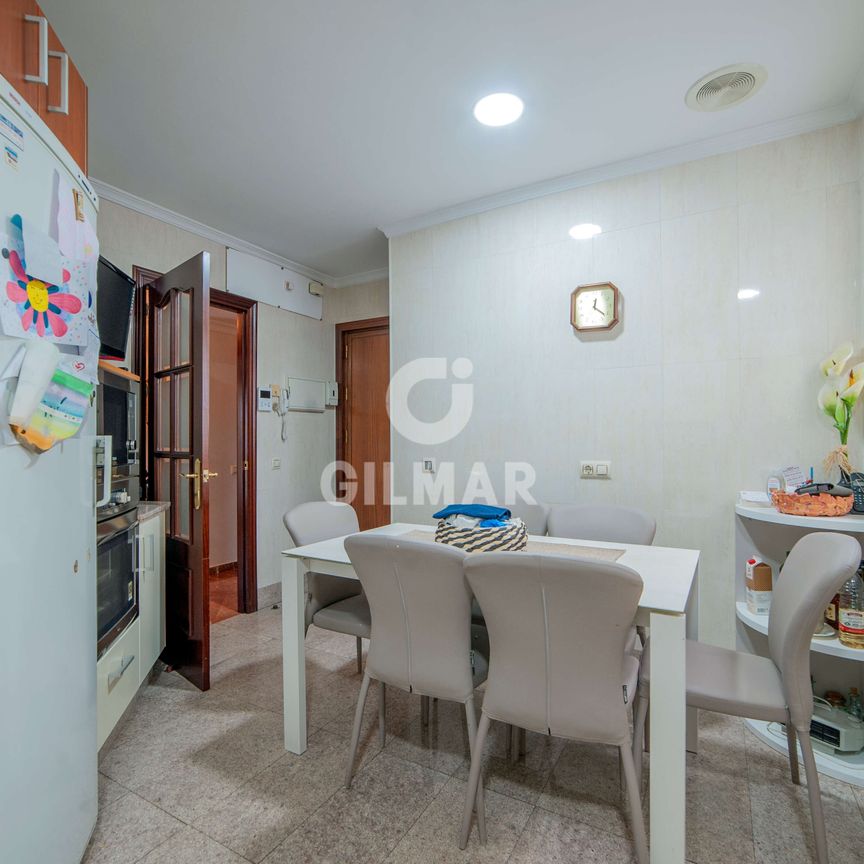 Piso en alquiler en Los Remedios – Sevilla | Gilmar Consulting - Foto 1