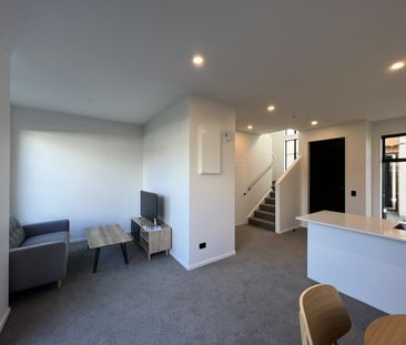 2/16 Rutherford Street, Woolston - Photo 1