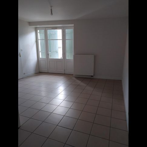 Location Appartement 2 pièces 37 m² Rosnay - Photo 1