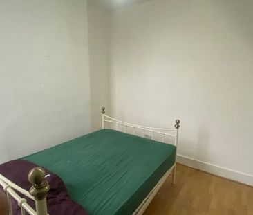 Room in a Shared House, Hoe St, E17 - Photo 1