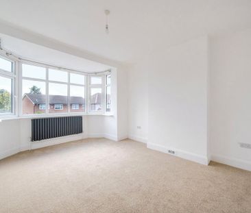 4 bedroom semi-detached house to rent - Photo 3