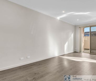 Modern 2-Bedroom Townhouse in Convenient Eumemmerring Location - Photo 1