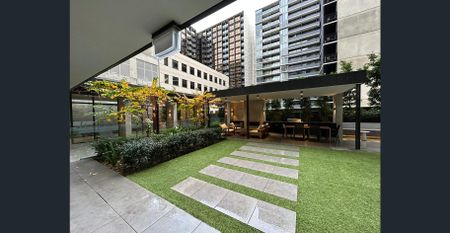 Luxury 2 bedrooms furnished apartment with secure parking For Rent - Photo 2