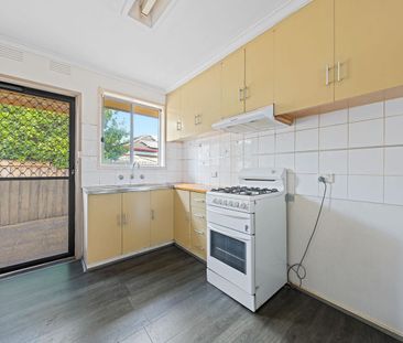 Walk to Train station, bus stops, schools and shops! - Photo 6