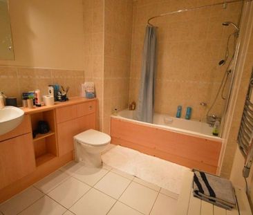 2 Bedroom Apartment To Let - Photo 5