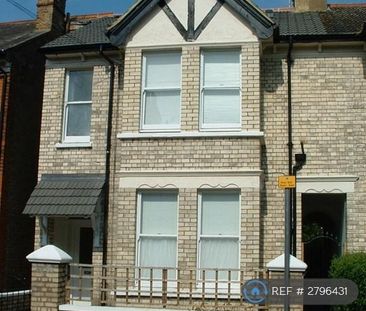 1 bedroom in a house share to rent - Photo 1