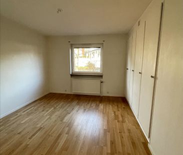 Göteborgsvägen 92 - Foto 2