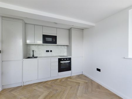 Faygate, Horsham - Photo 2