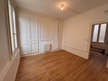 Location Appartement 1 pièce 32m² - Photo 2