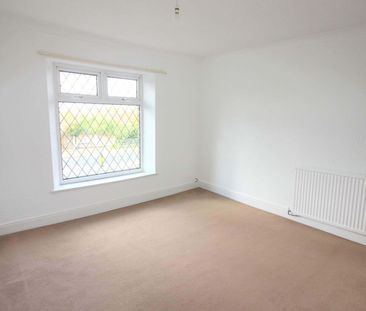 Aughton Road, Swallownest, Sheffield, Rotherham, S26 - Photo 5