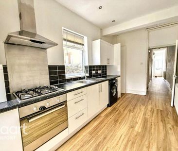 3 bedroom terraced house to rent - Photo 1