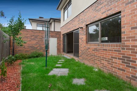 2/614 Waverley Road MALVERN EAST - Photo 2