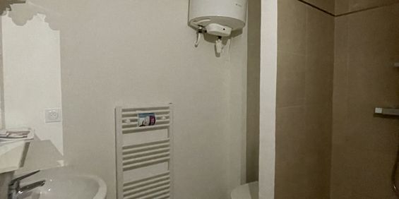 Location Appartement 2 pièces 26m² NIMES 30000 - Photo 3