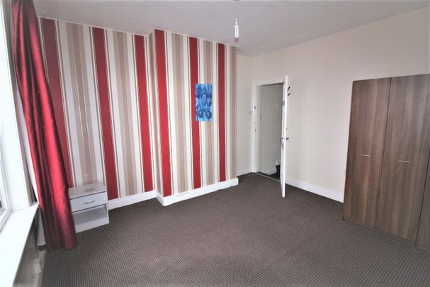 Burlington Road, Leeds, LS11 - Photo 1