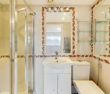 Heronsforde, Ealing, London, W13 - Photo 4