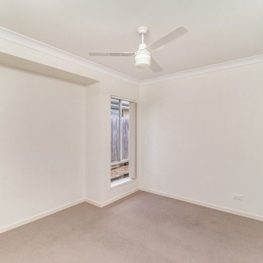 Spacious 4 bedroom home on a large block - Photo 1